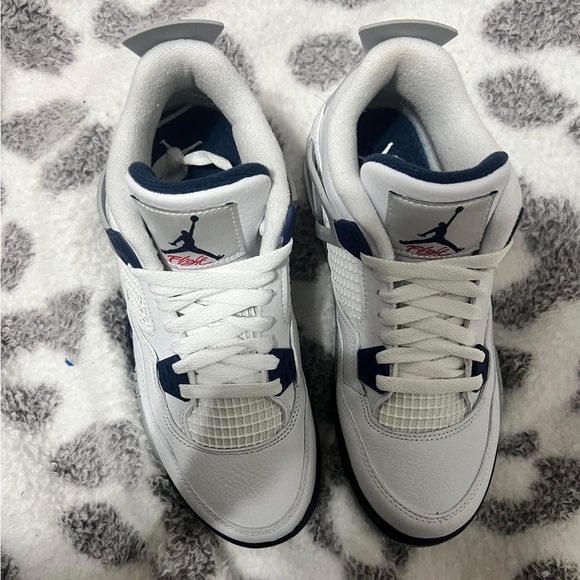 Jordan 4 midnight Navy-size 6 1/2 youth - Picture 4 of 4
